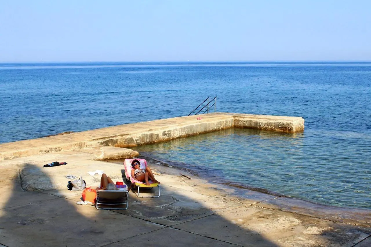 Family Friendly Apartments With A Swimming Pool Basanija, Umag - 3402 Savudrija
