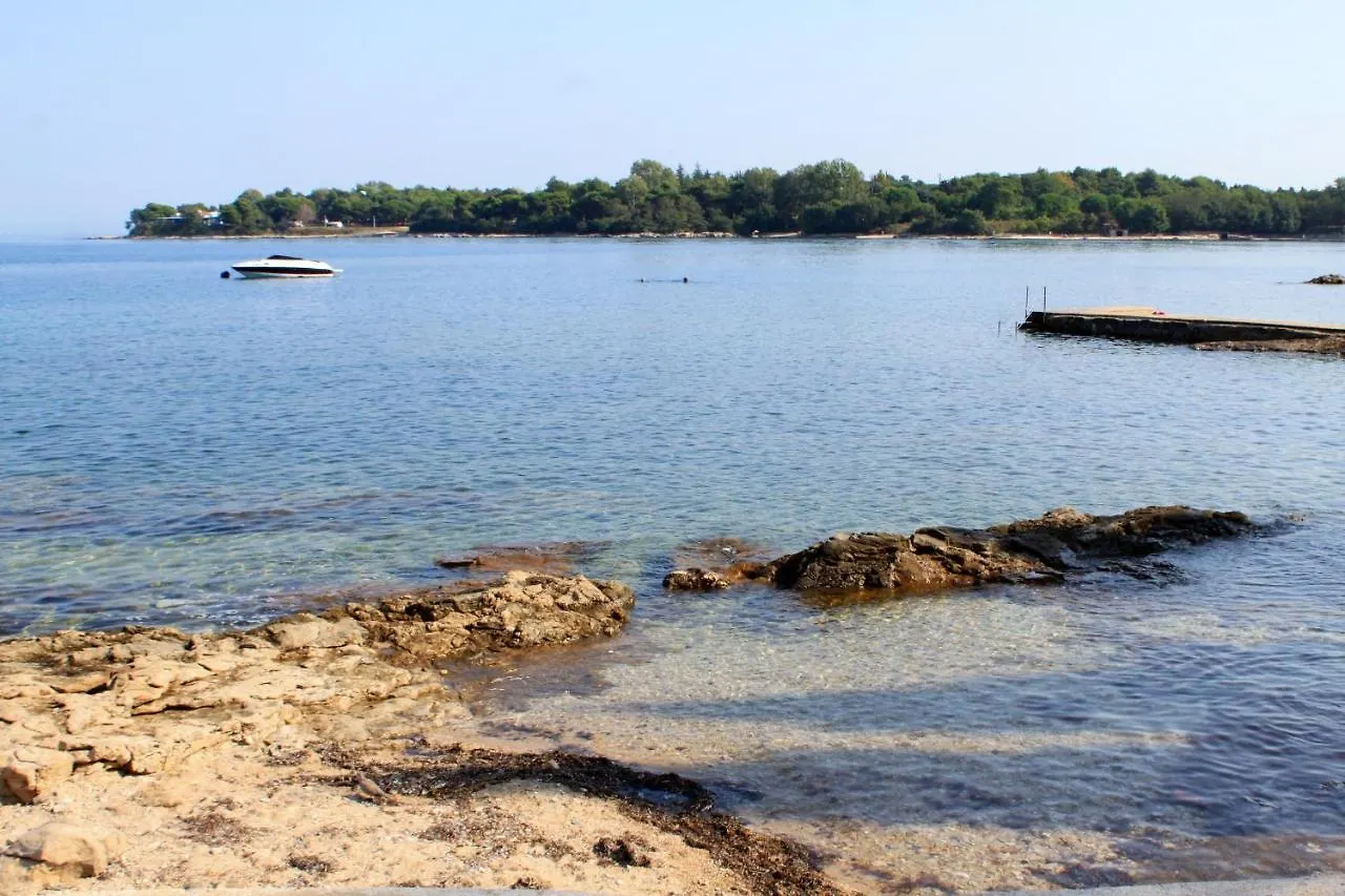Family Friendly Apartments With A Swimming Pool Basanija, Umag - 3402 Savudrija
