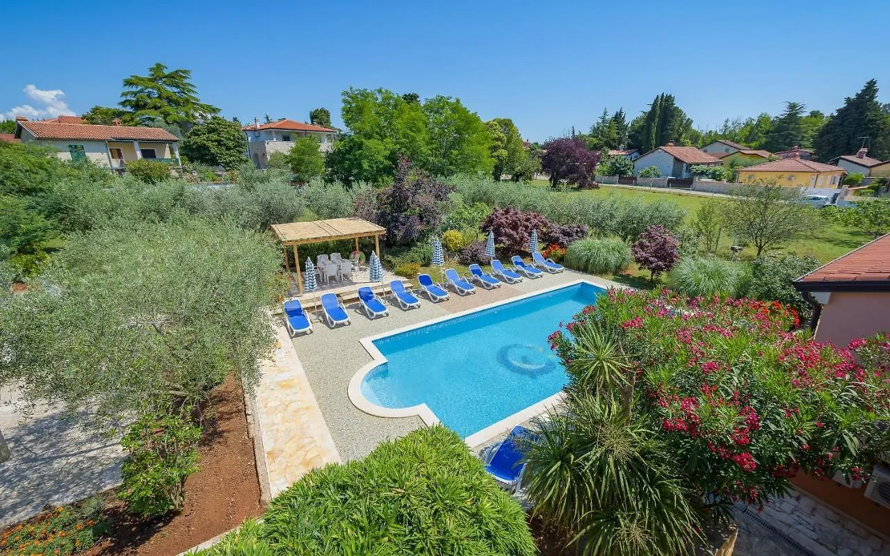 Family Friendly Apartments With A Swimming Pool Basanija, Umag - 3402 Savudrija 0*,