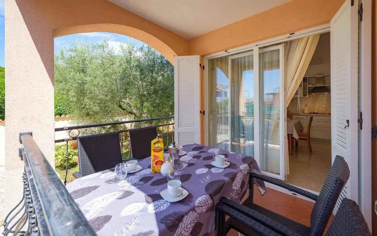 Family Friendly Apartments With A Swimming Pool Basanija, Umag - 3402 Savudrija
