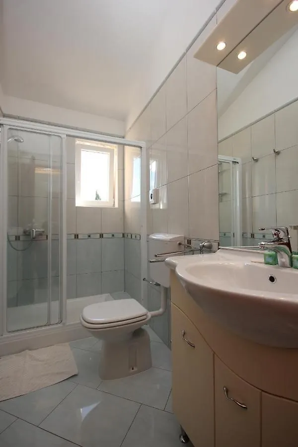 Family Friendly Apartments With A Swimming Pool Basanija, Umag - 3402 Savudrija