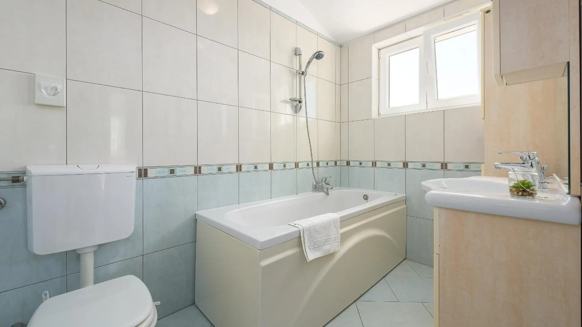 Family Friendly Apartments With A Swimming Pool Basanija, Umag - 3402 Savudrija